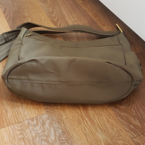 Travel on Anti-theft Shoulder Bag - Picture 3 of 7